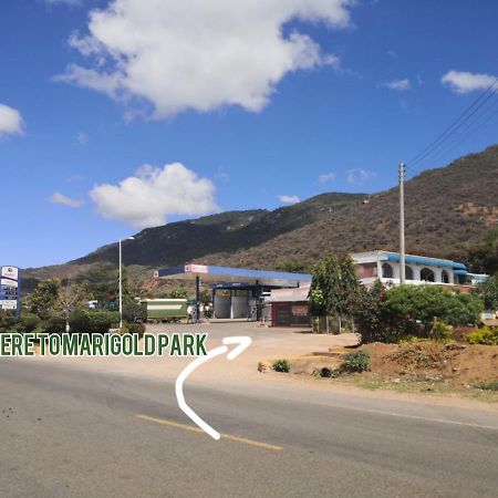 Marigold Park B&B Namanga Exterior photo